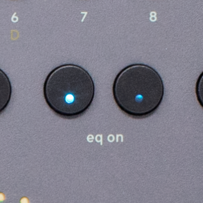 Dual Sections buttons close-up